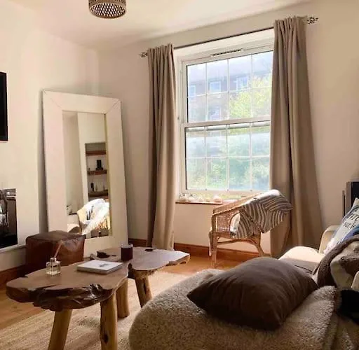 Classy Se8 Your Hidden Gem In Zone 2 London